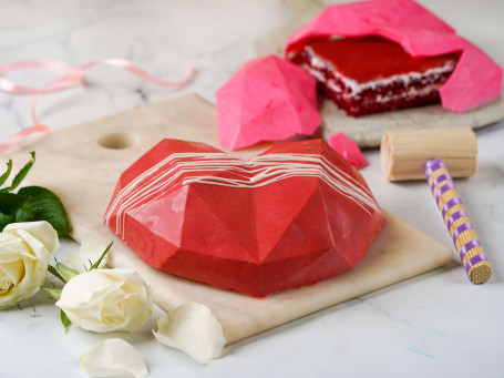 Pinata Fantasy Herzförmiger Kuppelkuchen
