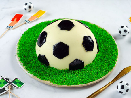 Halbrunder Pinata-Kuchen Zum Thema Fußball