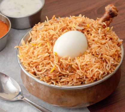 Hyderabadi Chicken Biryani (Serves 1-2 Persons)