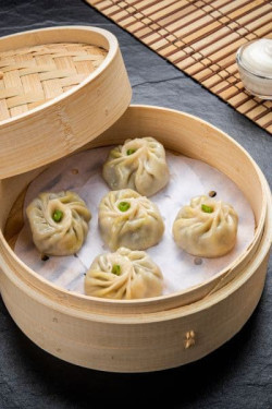 Steamed Classic Veg Momo With Momo Chutney (5 Pcs)