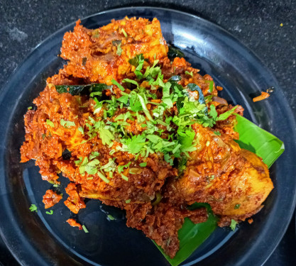 Chicken Sukka Onion Fry