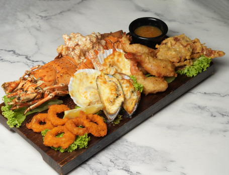 Marisco Flaming Seafood Platter