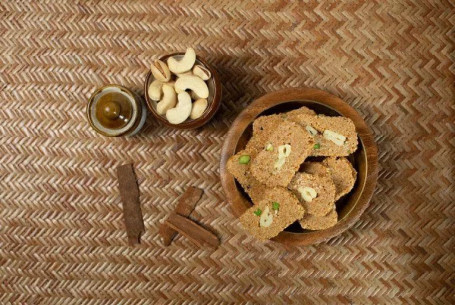 Gur Dry Fruit Gajjak (200 Grams)