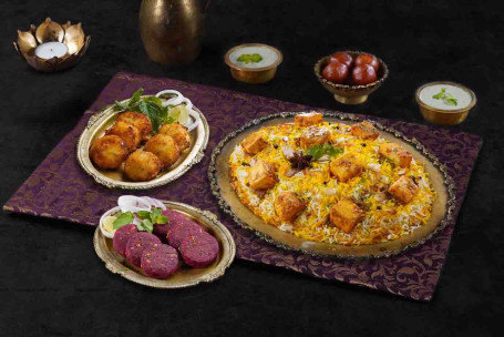Grand Celebration Combo Mit Zaikedaar Paneer Biryani Und 2 Portionen Kebabs