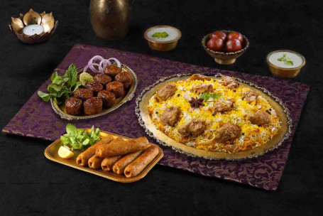 Grand Celebration Combo Mit Lazeez Bhuna Murgh Biryani Und 2 Portionen Kebabs