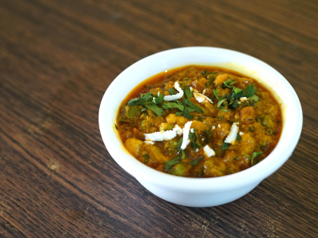 Veg Makhanwala(Red Gravy)