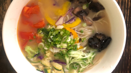 36. Vegetable Noodle Soup Sù Cài Tāng Miàn