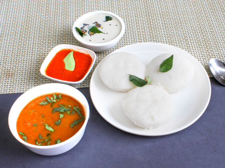 Idli (3 Pcs With Sambar Chutney)