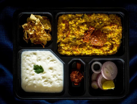 Achari Khichdi With Dahi