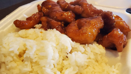 C55 3. General Tso Chicken Value Combo Zuǒ Zōng Jī Chāo Zhí Cān