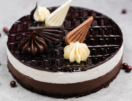 Duo Of Chocolate Mousse Cake (500 Gms)