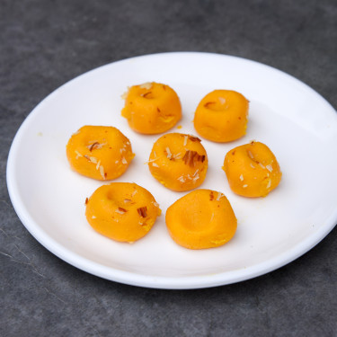 Kesar Prasadi Peda (250 Gms)