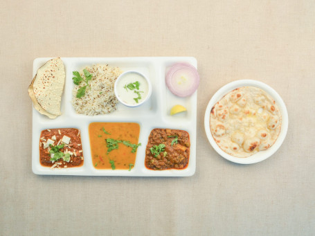 Punjabi Thali (Paneer Sabji Veg Sabji Dal Fry Jeera Rice 3 Butter Roti, Papad.