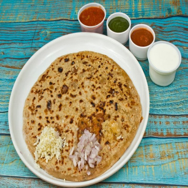 Amritsari Cheese Garlic Paratha