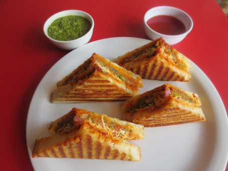 Aloo Garlic Cheese Grilled Sandwich Spicy