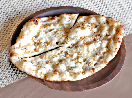 Garlic Naan [70 Grams]