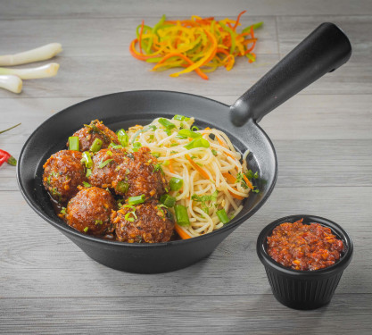Veg Manchurian Bowl Noodles