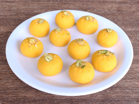 Kesar Elaichi Peda (250 Gms)