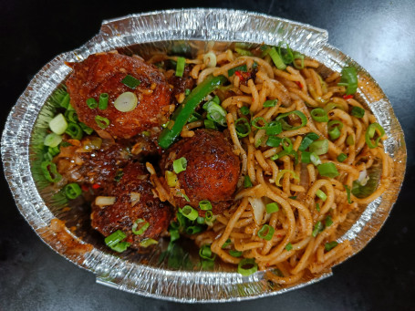 Chili Garlic Noodles Manchurian