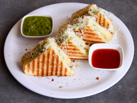 Cheese Chilly Grilled Sandwich Spicy