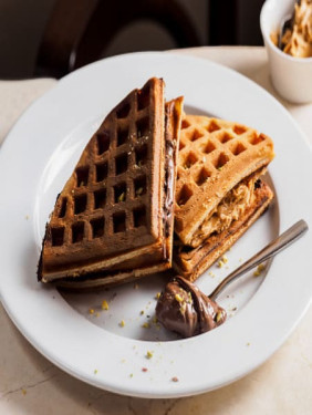 Nutty Nutella Waffwich