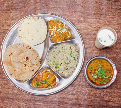 Regular Punjabi Thali