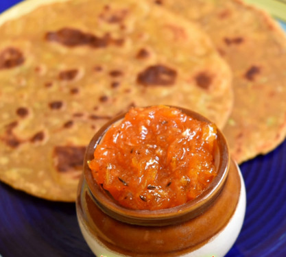 Thepla With Chhunda Pickle