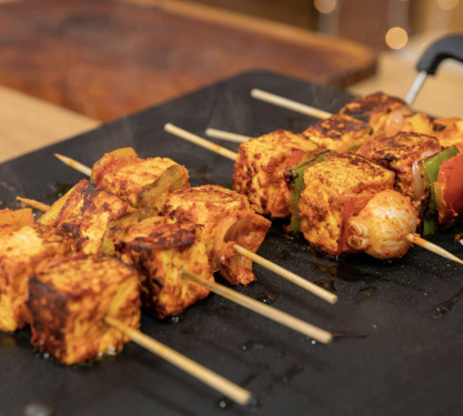 Peri Peri Paneer Tikka (6 Pcs)