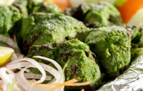 Basil Chicken Tikka 8 Pcs]