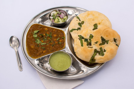 Chana Kulcha (1 Pc)