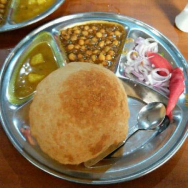 Sunday Specail Channa Puri