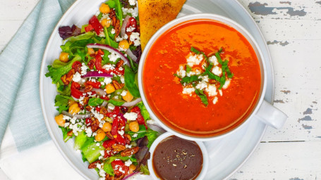 Tomaten-Basilikum-Suppe Mit Griechischem Salat