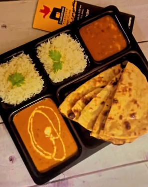 Veg Thali (Dal Makhani Sabji 3 Butter Roti Rice Salad)