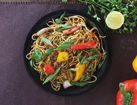 Garlic Noodles (Item Serves With Sauce)