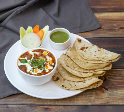 Kadai Paneer 5 Tawa Roti Salad