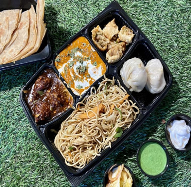 Indo Chinese Thali (Butter Panner Noodles Momo 2Pc Manchurian 1 Lachha)