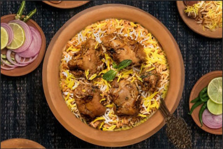 Chicken Dum Biryani Handi (Ohne Knochen)