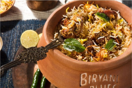 Hammel Gosht Dum Biryani Handi (Ohne Knochen)