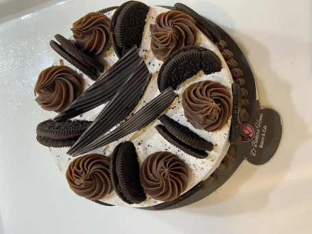 Eggless Oreo And Cream Cake(500Gm)