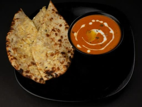 Paneer Naan With Gravy Salad