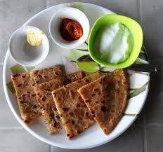 Aloo Onion Mix Paratha (2 Pcs) Curd