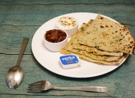 Aloo Paratha +Butter +Pickle