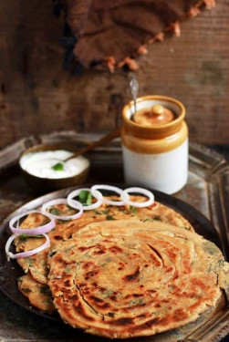 Paneer Paratha (Premium)