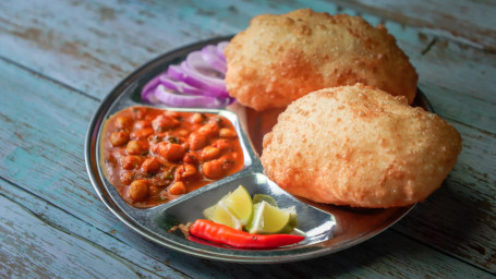 Chole Bhature[Pahar Ganj Special]