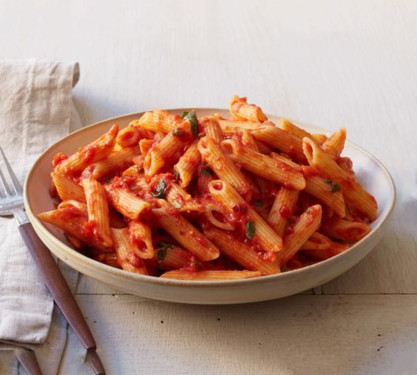 Smoked Chicken Arrabiata Penne Pasta (118.4 Kcal)