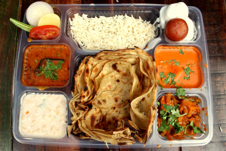 Tadka Spezial-Thali