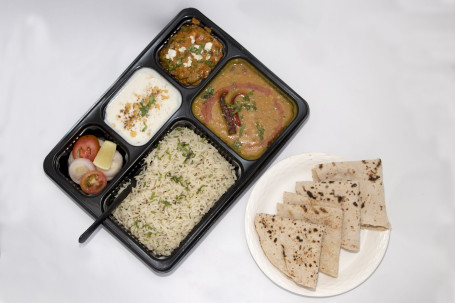 Punjabi-Gemüse-Desi-Thali