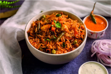 Amritsari Chicken Tikka Biryani