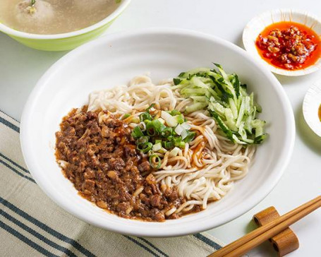 肉燥拌麵 Tossed Noodles With Minced Pork