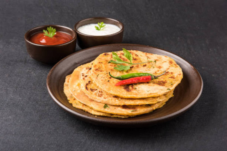 Aloo Parantha (2 Pcs) Curd Aachar